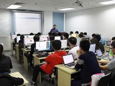 Android開發(fā)四大組件與五種布局方式在教育軟件開發(fā)中的應用